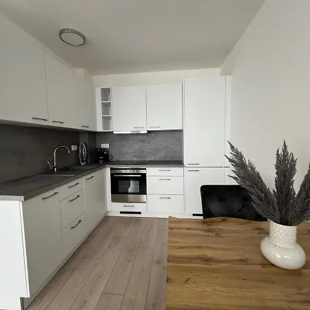 Apartman Na Sitke Appartement *